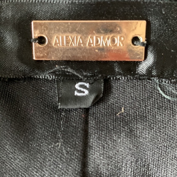 Alexia Admor exotic pink/red paisley blazer - Picture 4 of 5